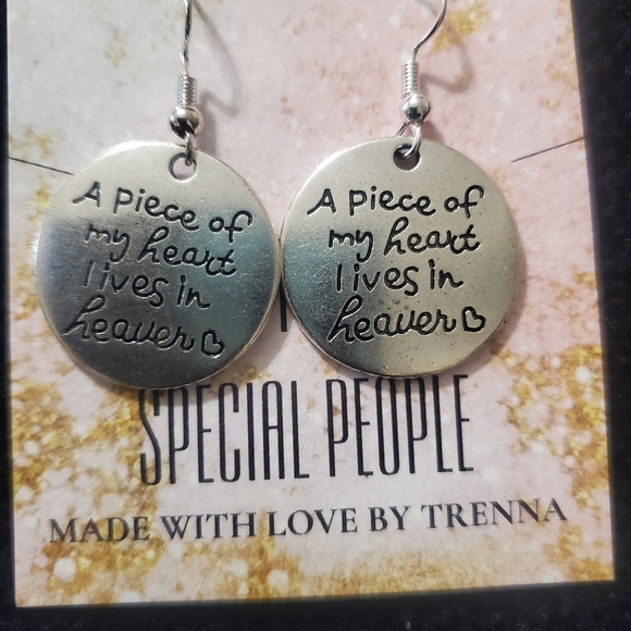 A PIECE OF MY HEART LIVES IN HEAVEN - Picture 6 of 7